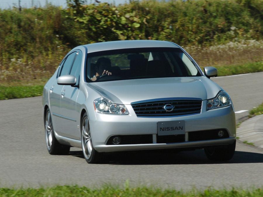  Nissan Fuga 2004 года  (фото 9 из 27)